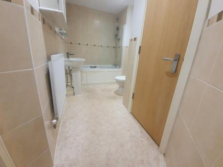 1 bedroom Apartment to let in Dunthorne Way, Grange Farm, Milton Keynes, MK8
