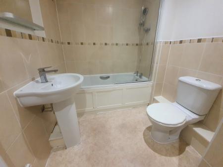 1 bedroom Apartment to let in Dunthorne Way, Grange Farm, Milton Keynes, MK8