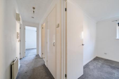 2 bedroom Flat to let in North Row, Central Milton Keynes, Milton Keynes, MK9