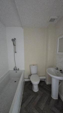 2 bedroom Terraced House to let in Newbridge Oval, Emerson Valley, Milton Keynes, MK4