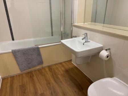 1 bedroom Flat to let in Staten House, Central Milton Keynes, Milton Keynes, MK9