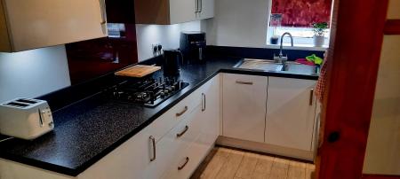 1 bedroom Semi-detached house to let in Mountsfield Close, Newport Pagnell, MK16