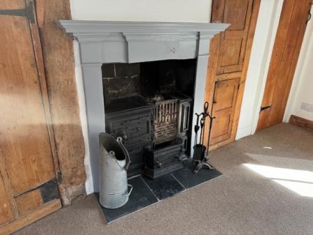 3 bedroom Cottage to let in Silver Street, Newport Pagnell, Milton Keynes, MK16