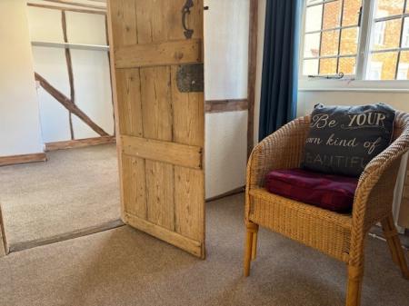 3 bedroom Cottage to let in Silver Street, Newport Pagnell, Milton Keynes, MK16