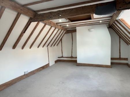3 bedroom Cottage to let in Silver Street, Newport Pagnell, Milton Keynes, MK16