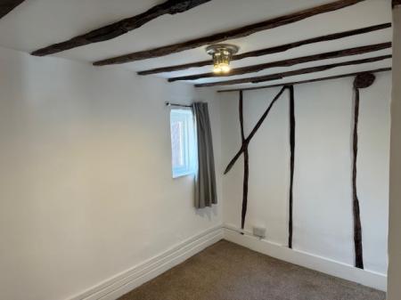 3 bedroom Cottage to let in Silver Street, Newport Pagnell, Milton Keynes, MK16