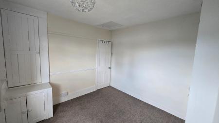 2 bedroom Terraced House to let in Chicheley Street, Newport Pagnell, MK16