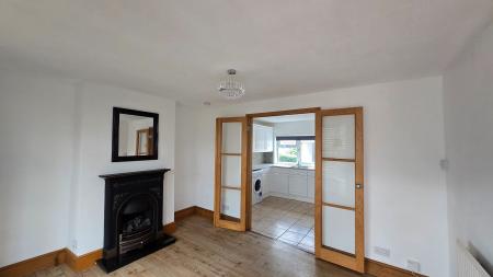 2 bedroom Terraced House to let in Chicheley Street, Newport Pagnell, MK16