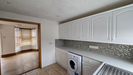 2 bedroom Terraced House to let in Chicheley Street, Newport Pagnell, MK16