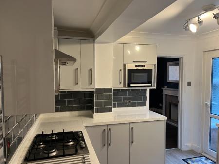 2 bedroom Semi-detached house to let in High Road, Cotton End, Bedford, MK45