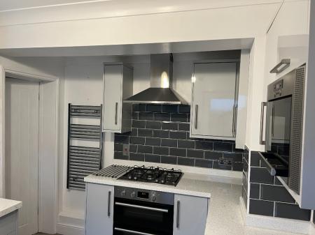 2 bedroom Semi-detached house to let in High Road, Cotton End, Bedford, MK45
