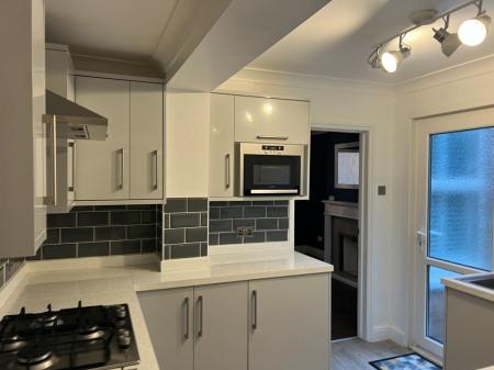 2 bedroom Semi-detached house to let in High Road, Cotton End, Bedford, MK45