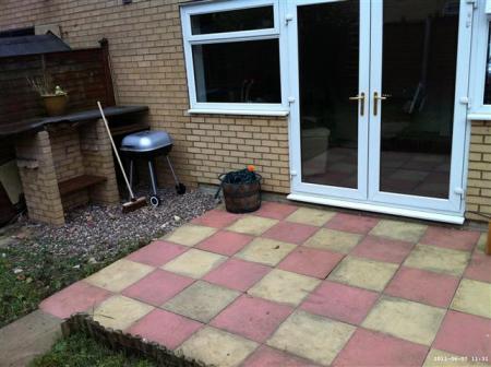 2 bedroom Terraced House to let in South Tenth Street, Central Milton Keynes, Milton Keynes, MK9