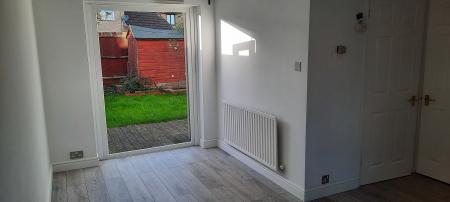 2 bedroom Terraced House to let in Hendrix Drive, Crownhill, Milton Keynes, MK8