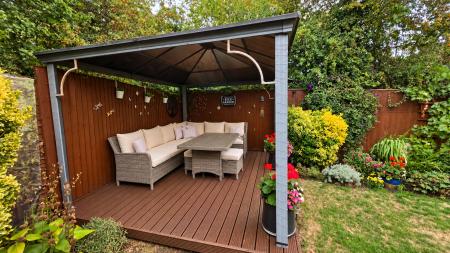 3 bedroom Semi-detached house to let in Bishopstone, Bradville, Milton Keynes, MK13