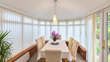 3 bedroom Semi-detached house to let in Bishopstone, Bradville, Milton Keynes, MK13