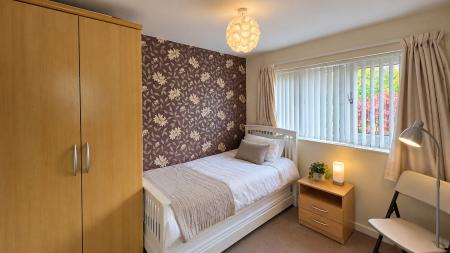 3 bedroom Semi-detached house to let in Bishopstone, Bradville, Milton Keynes, MK13