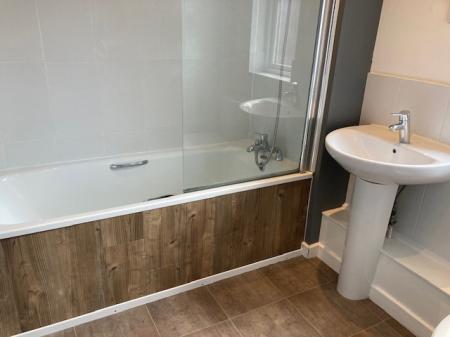 1 bedroom Coach House to let in Alder Court, Redhouse Park, Milton Keynes, MK14