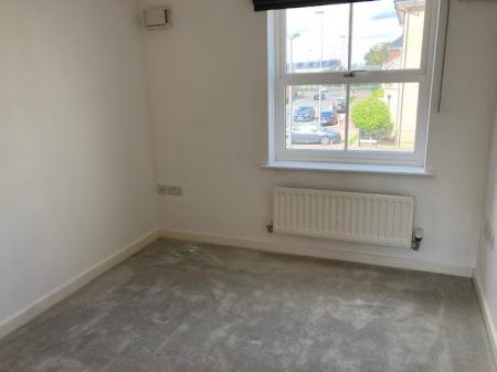1 bedroom Coach House to let in Alder Court, Redhouse Park, Milton Keynes, MK14