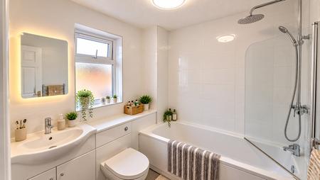 3 bedroom Detached house to let in Milton Drive, Newport Pagnell, Milton Keynes, MK16