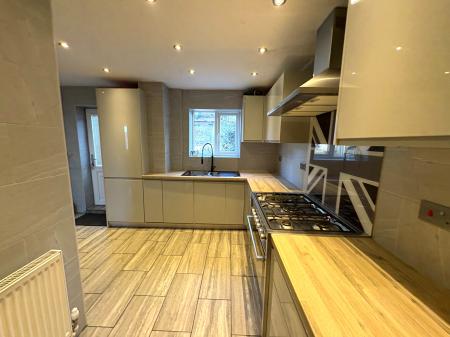 5 bedroom Semi-detached house for sale in Denton Road, Denton Burn, Newcastle upon Tyne, NE15