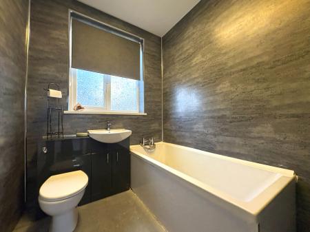 5 bedroom Semi-detached house for sale in Denton Road, Denton Burn, Newcastle upon Tyne, NE15