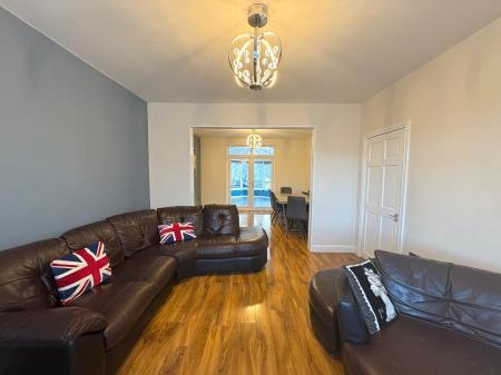 5 bedroom Semi-detached house for sale in Denton Road, Denton Burn, Newcastle upon Tyne, NE15