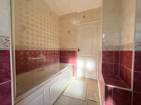 2 bedroom Terraced House for sale in Bowness Road, Slatyford, Newcastle upon Tyne, NE5