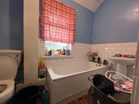 3 bedroom Terraced House for sale in Chestnut Avenue, Cowgate, Newcastle upon Tyne, NE5
