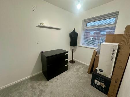 2 bedroom Semi-detached house for sale in Redewood Close, Slatyford, Newcastle upon Tyne, NE5