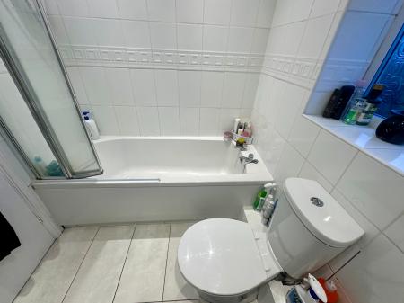 2 bedroom Semi-detached house for sale in Redewood Close, Slatyford, Newcastle upon Tyne, NE5