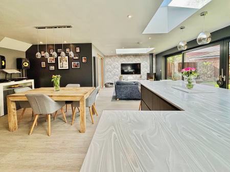 4 bedroom Detached house for sale in Greenlee Drive, Newcastle upon Tyne, NE7