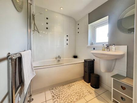3 bedroom Terraced House for sale in Chesters Avenue, Newcastle upon Tyne, NE12