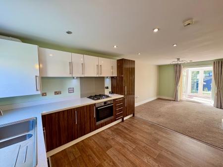 2 bedroom Semi-detached house for sale in Warrington Grove, North Shields, North Shields, NE29