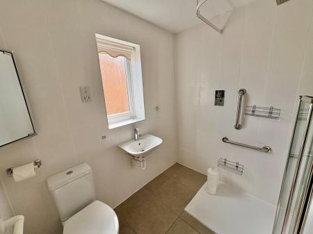 2 bedroom Semi-detached house for sale in Warrington Grove, North Shields, North Shields, NE29