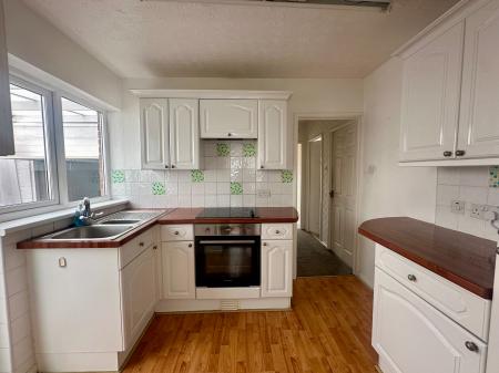 2 bedroom Semi-detached bungalow for sale in Chadderton Drive, Newcastle upon Tyne, NE5