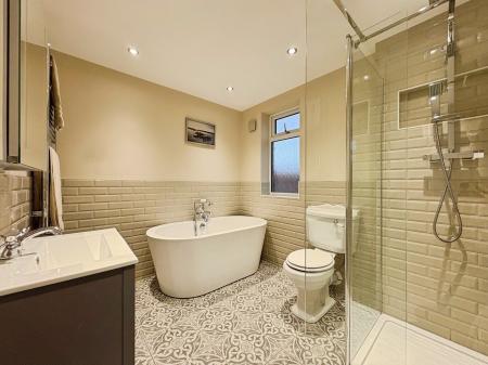 3 bedroom Terraced House for sale in Paignton Avenue, Monkseaton, Whitley Bay, NE25