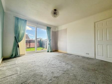 2 bedroom Bungalow for sale in Angram Walk, Chapel House, Newcastle upon Tyne, NE5