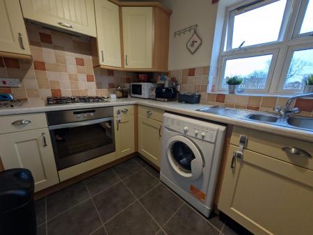 2 bedroom Apartment to let in Royal Courts, Sunderland, SR2