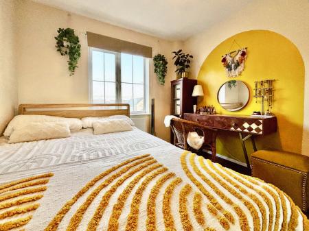 2 bedroom Flat for sale in Rowes Mews, St Peters Basin, Newcastle upon Tyne, NE6