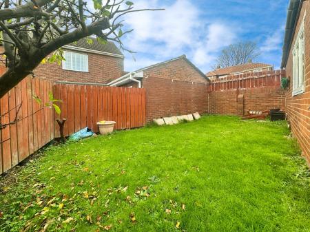 3 bedroom Semi-detached house for sale in Hayleazes Road, Denton Burn, Newcastle upon Tyne, NE15