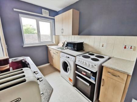 2 bedroom Flat for sale in Lutterworth Road, Longbenton, Newcastle upon Tyne, NE12
