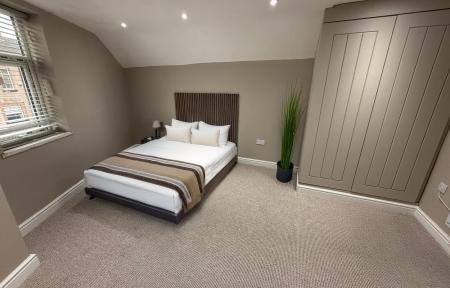 6 bedroom Semi-detached house to let in Hedworth Lane, Boldon Colliery, NE35