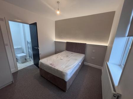 6 bedroom Terraced House to let in Springwell Terrace, Gateshead, NE9