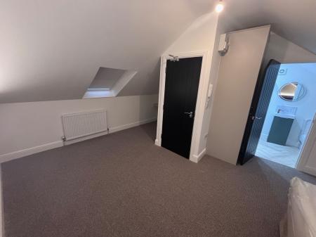 6 bedroom Terraced House to let in Springwell Terrace, Gateshead, NE9