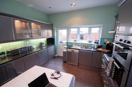 3 bedroom Terraced House to let in Robert Street, South Shields, NE33