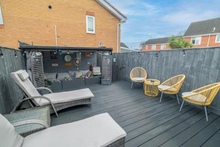 3 bedroom Terraced House for sale in Gardner Park, North Shields, North Shields, NE29