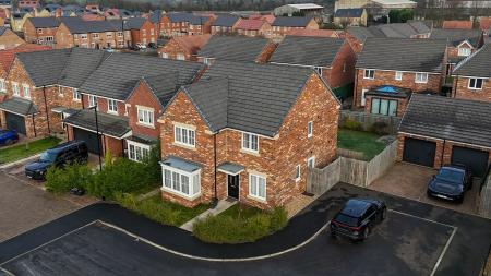 4 bedroom Detached house for sale in Alder Way, Throckley, Newcastle upon Tyne, NE15
