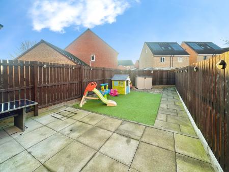 3 bedroom Town house for sale in Greenvale Avenue, Slatyford, Newcastle upon Tyne, NE5