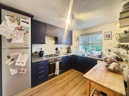 2 bedroom Flat for sale in Allingham Court, Newcastle upon Tyne, NE7